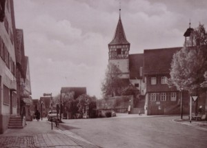 Oswaldkirche und das "alte" Rathaus 1970