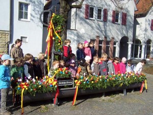 Der Osterbrunnen wird seit 2011 geschmückt