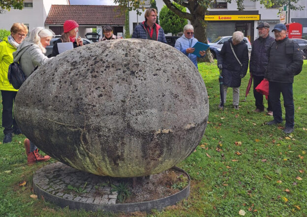 Das EI im Wolfbusch. "Draußenkunst. - Öffentliche Werke und Denkmäler in Stuttgart", der Weilimdorfer Heimatkreis ist für das Projekt im Stadtbezirk aktiv. Foto: privat